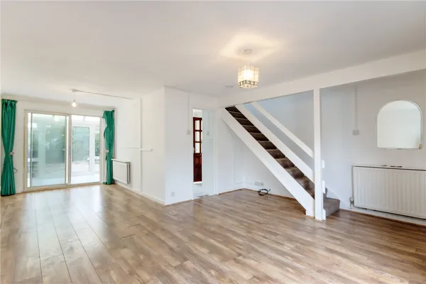 Pontoise Close, Sevenoaks, TN13 photo 2