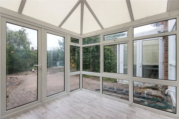 Pontoise Close, Sevenoaks, TN13 photo 9