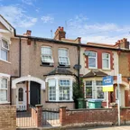Belgrave Avenue, Watford, WD18