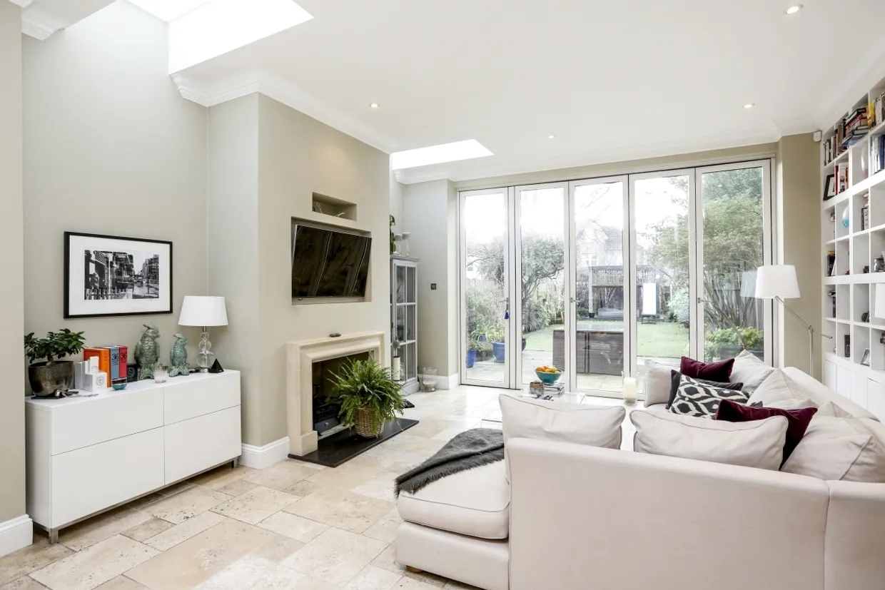 Princes Road, SW19 photo 3