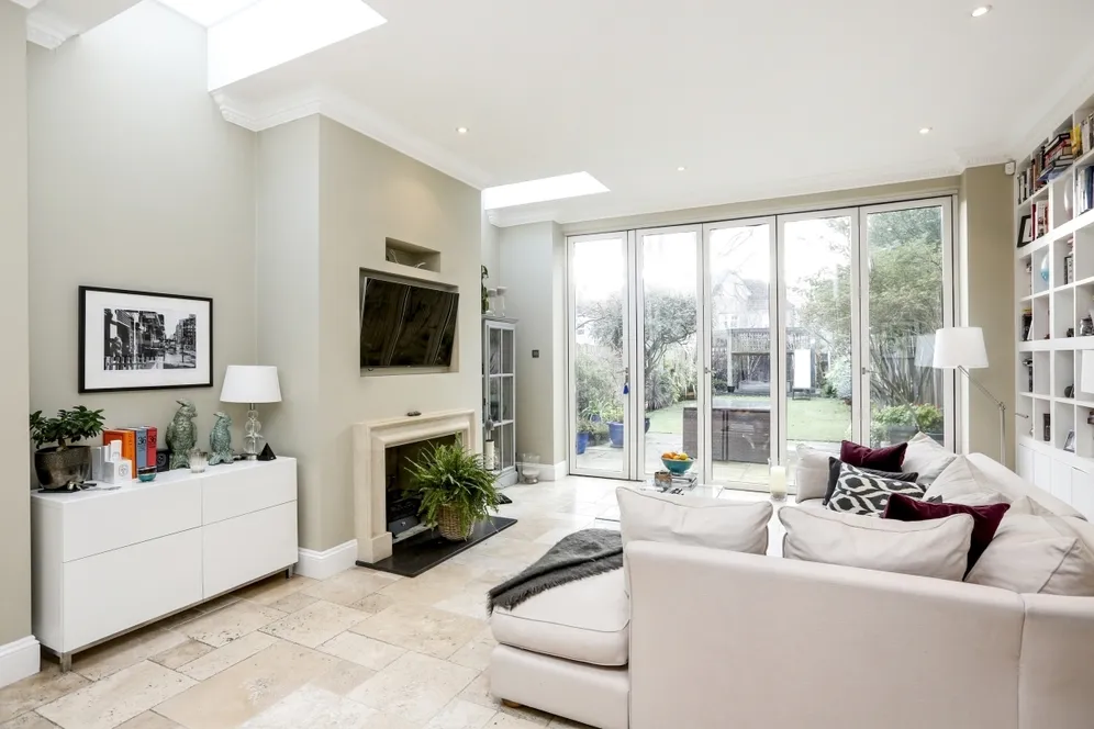 Princes Road, SW19 photo 3