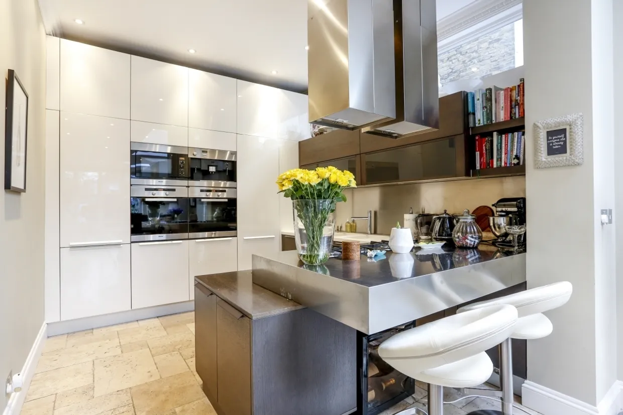 Princes Road, SW19 photo 7