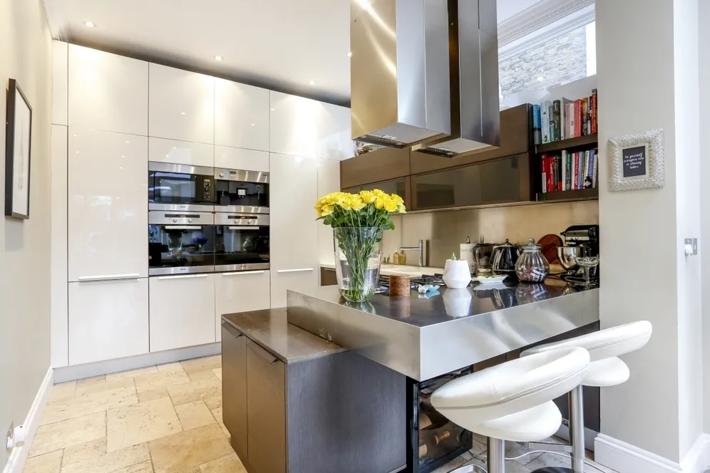 Princes Road, SW19 photo 7