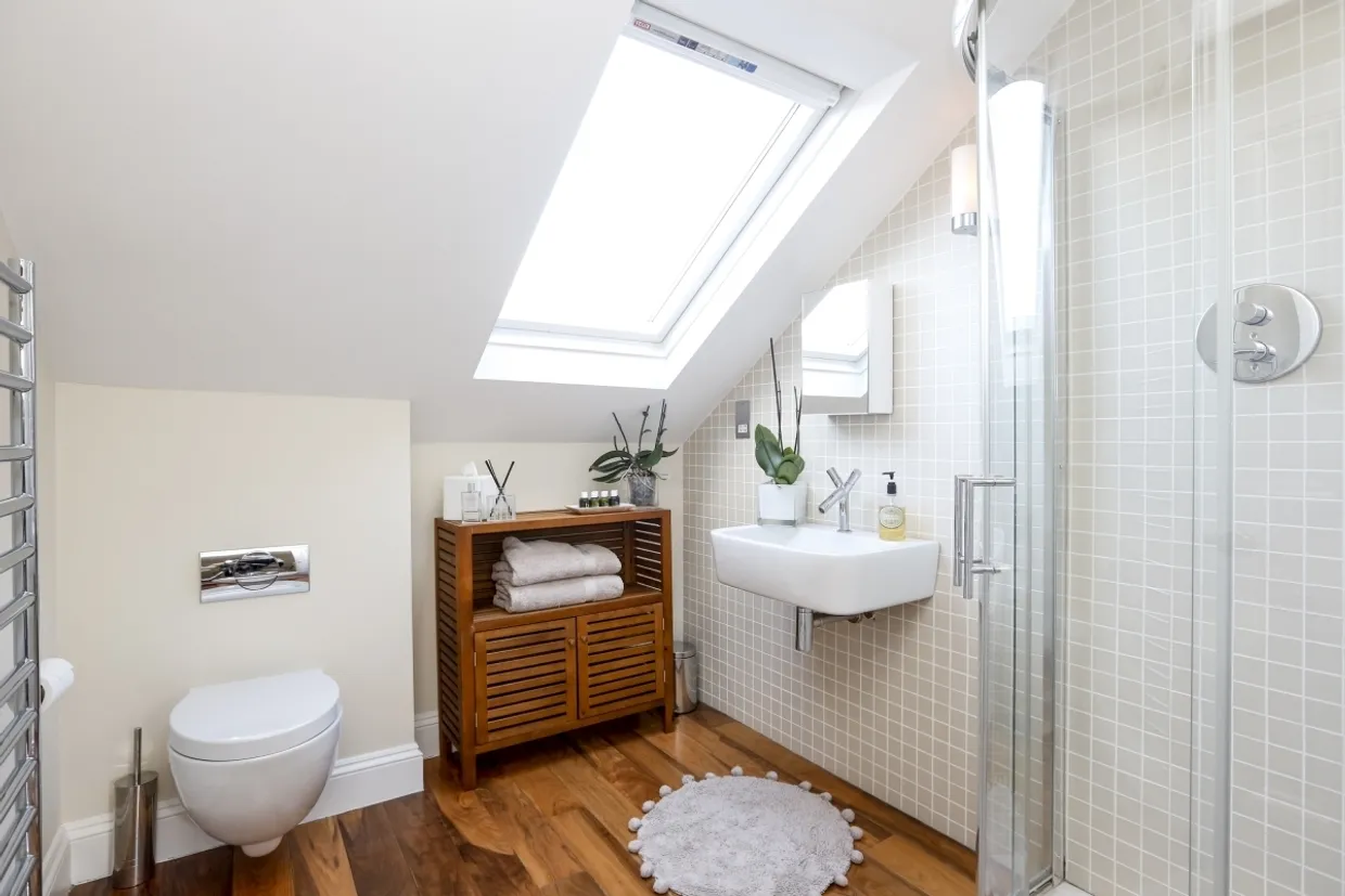 Princes Road, SW19 photo 16