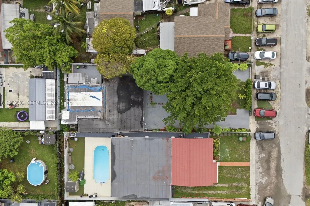 419 SE 3rd St, Hialeah, FL 33010