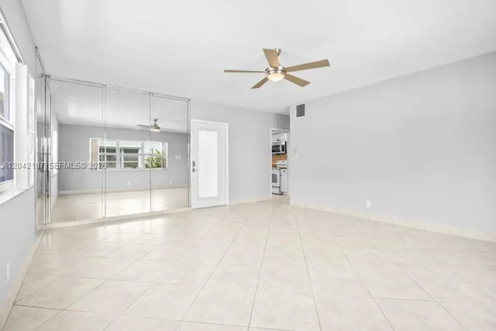 3213 Colony Club Rd, Pompano Beach, FL 33062