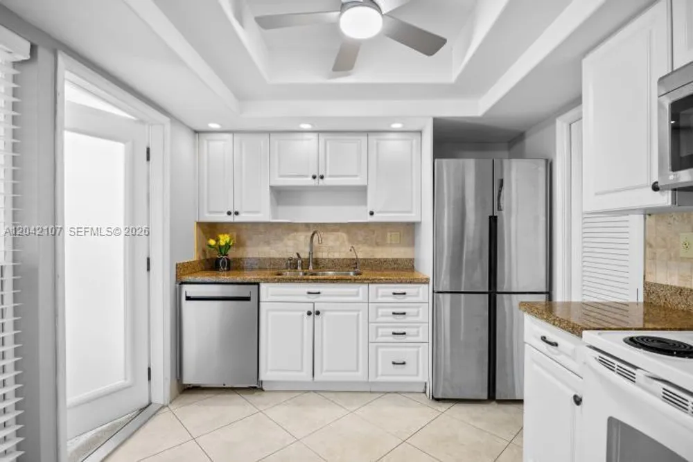 3213 Colony Club Rd, Pompano Beach, FL 33062