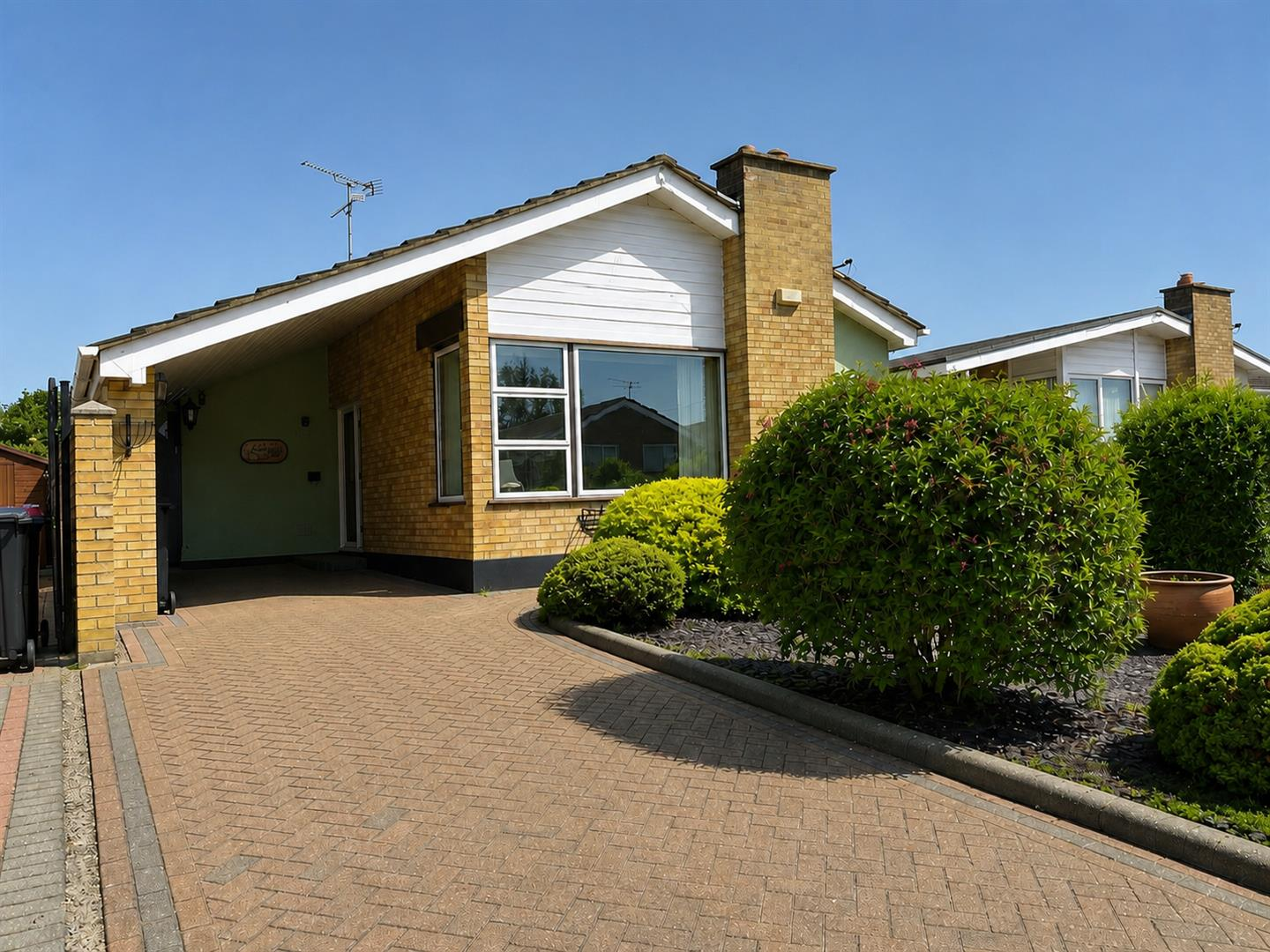 Nobles Green Close, Eastwood Leigh-On-Sea Image 1