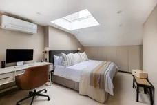 Priory Road, London, W4 photo 8