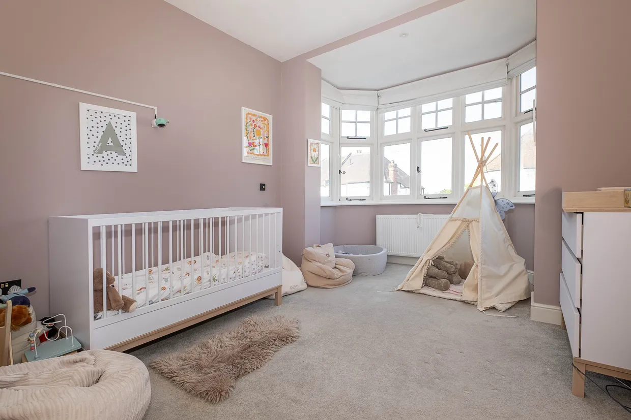 Oakwood Road, London, SW20 photo 7