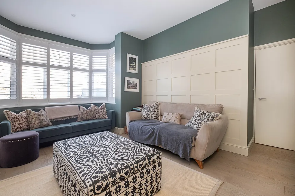 Oakwood Road, London, SW20 photo 11