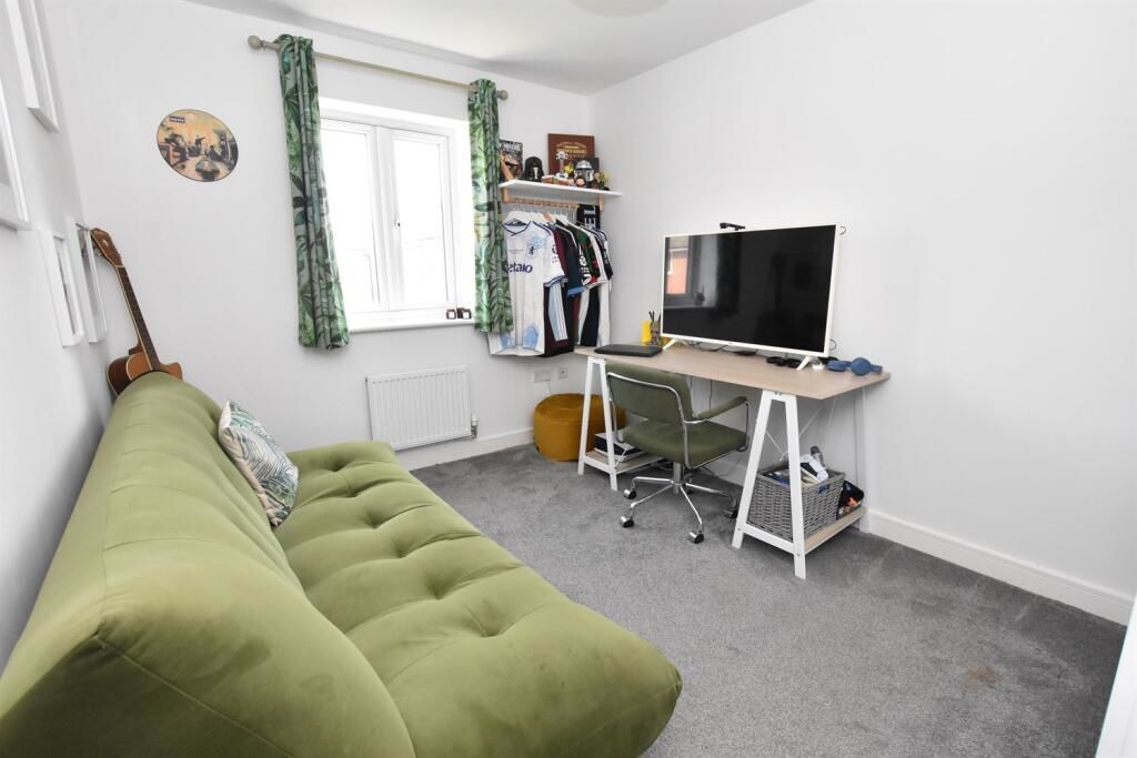 Harvest Way, Nuneaton Image 12