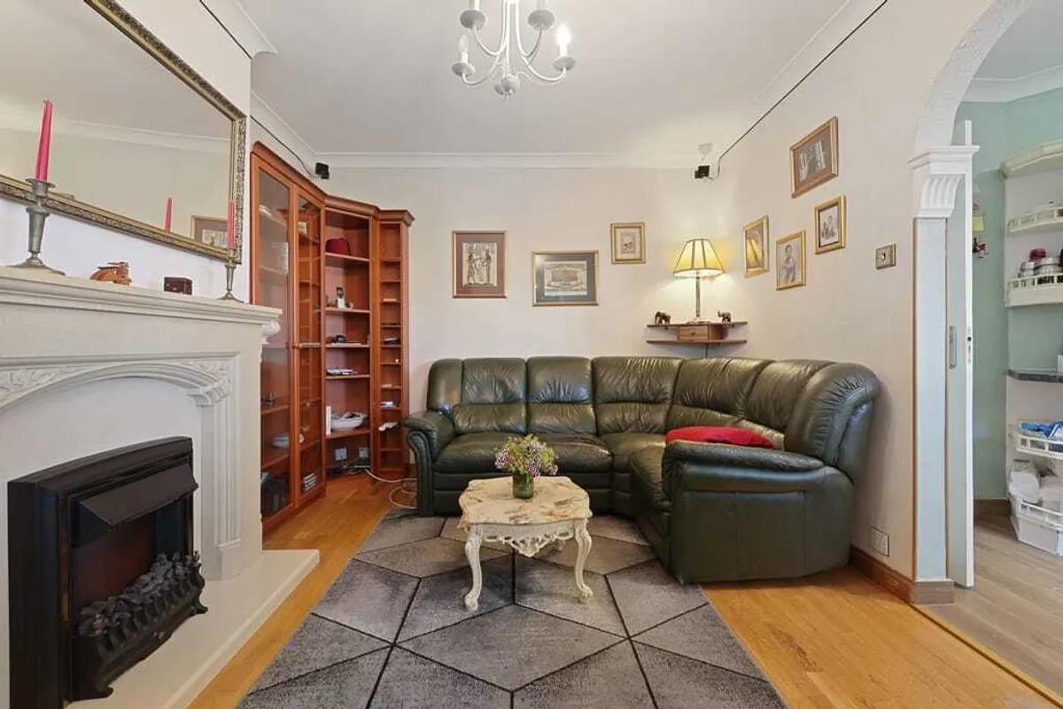 Neasden Lane, London, NW10