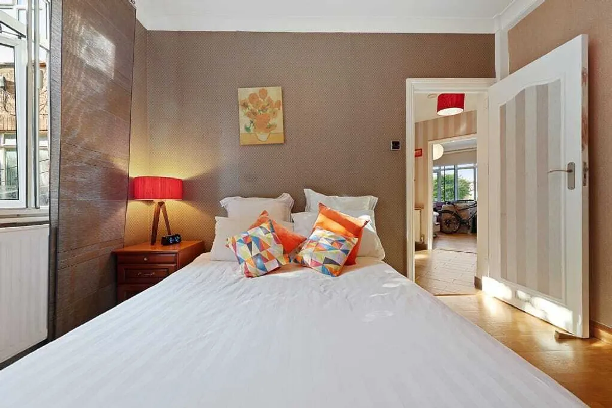 Neasden Lane, London, NW10
