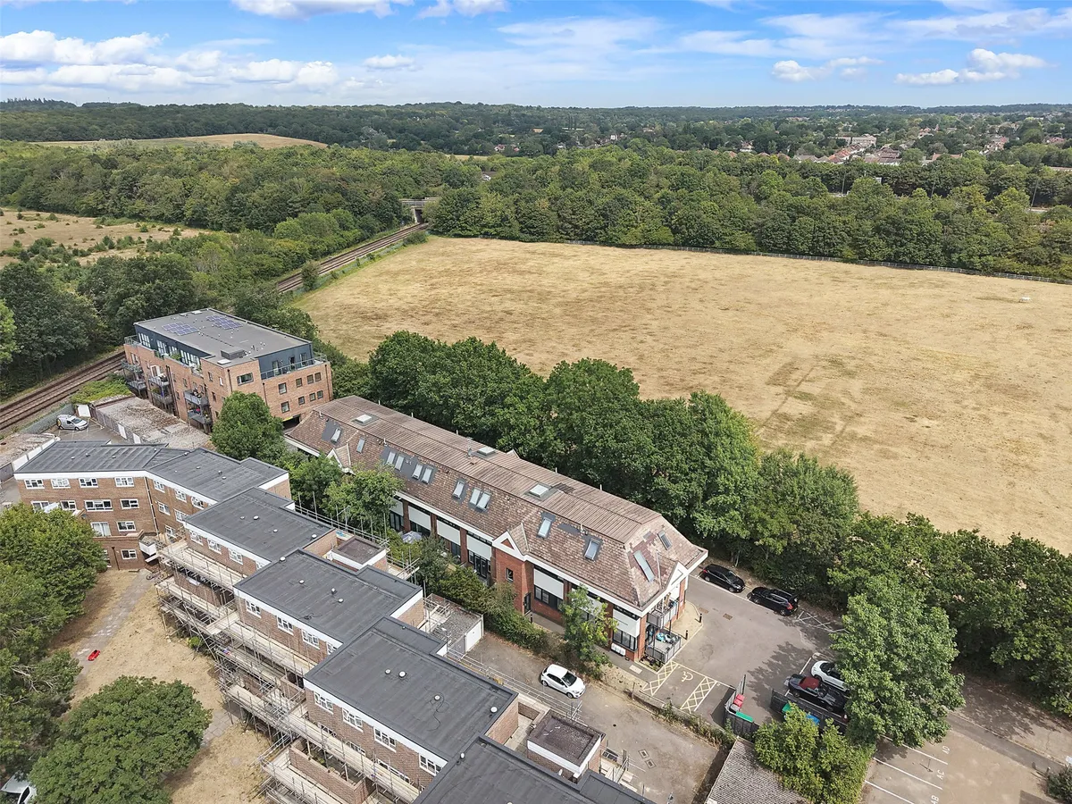 Challenge Court, Leatherhead, KT22