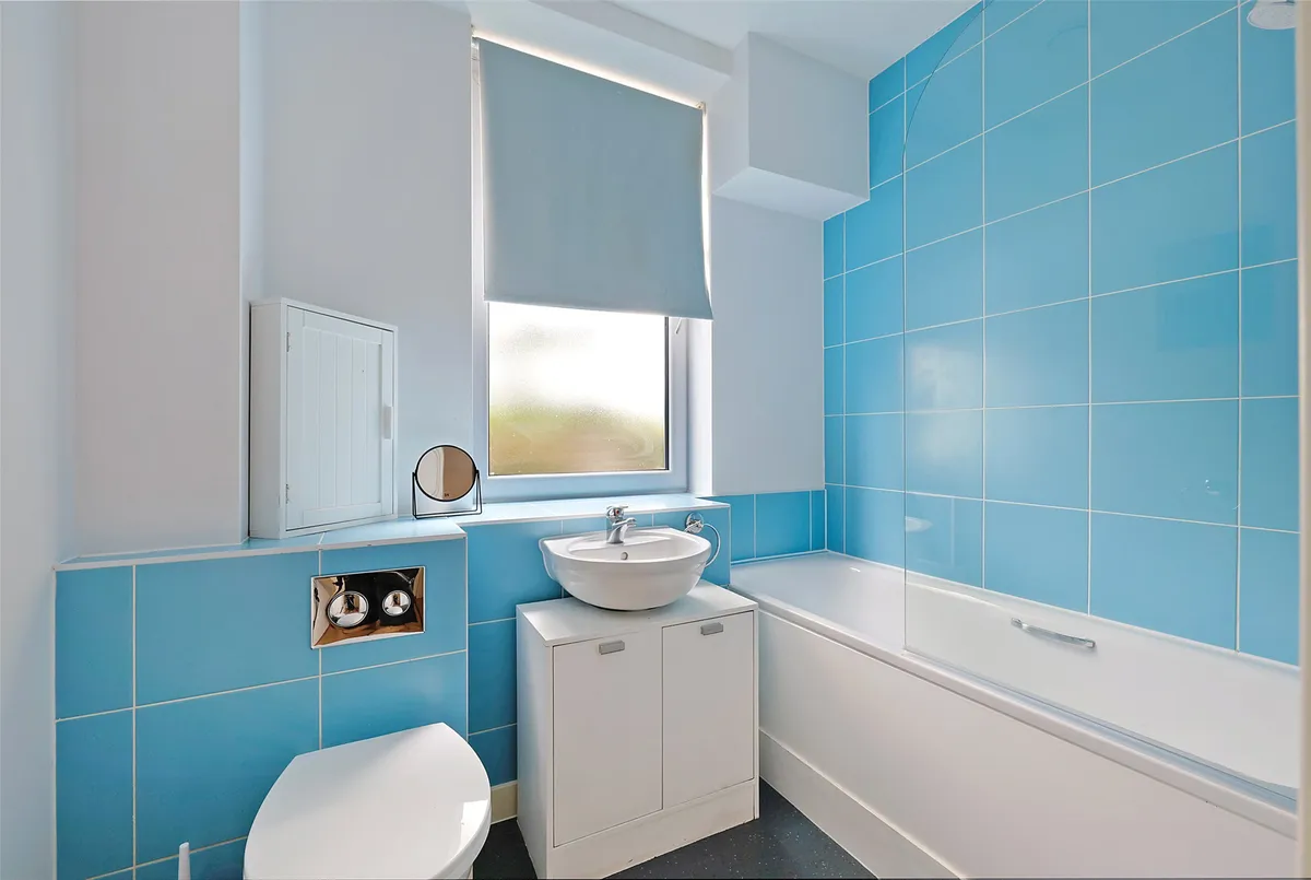 Challenge Court, Leatherhead, KT22