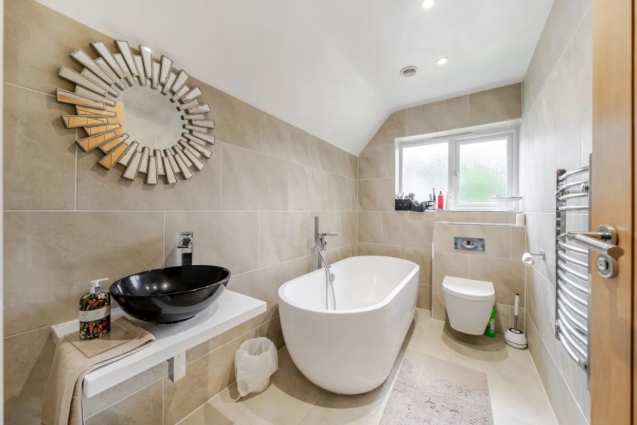 Whyteleafe Road, Caterham, CR3 photo 5