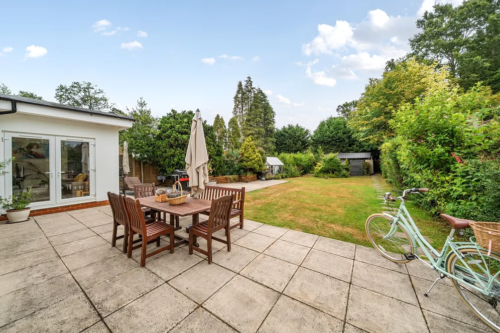 Whyteleafe Road, Caterham, CR3 photo 7
