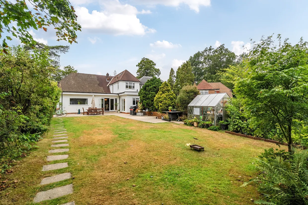 Whyteleafe Road, Caterham, CR3 photo 20