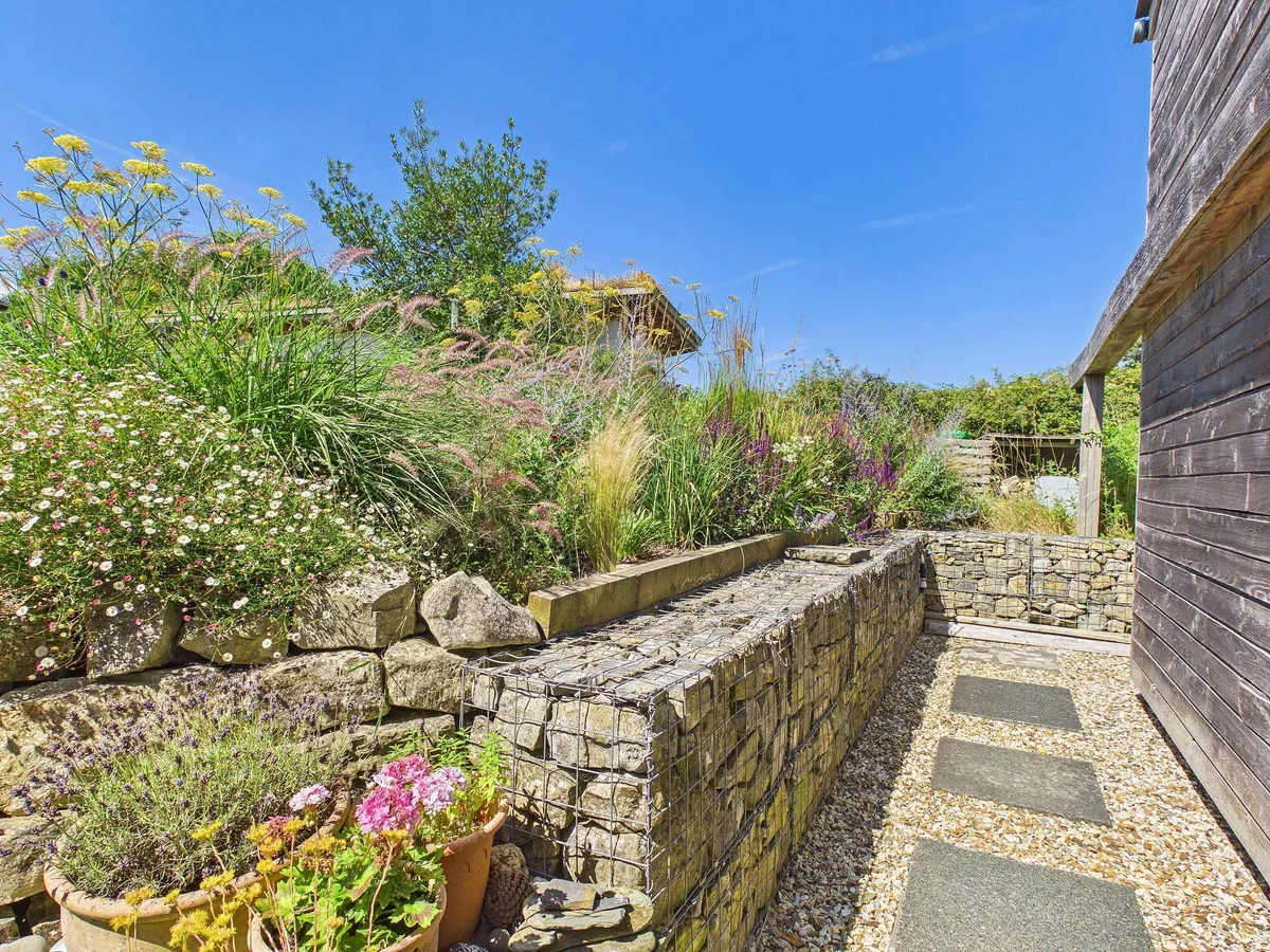Llantwit Road, Wick, CF71