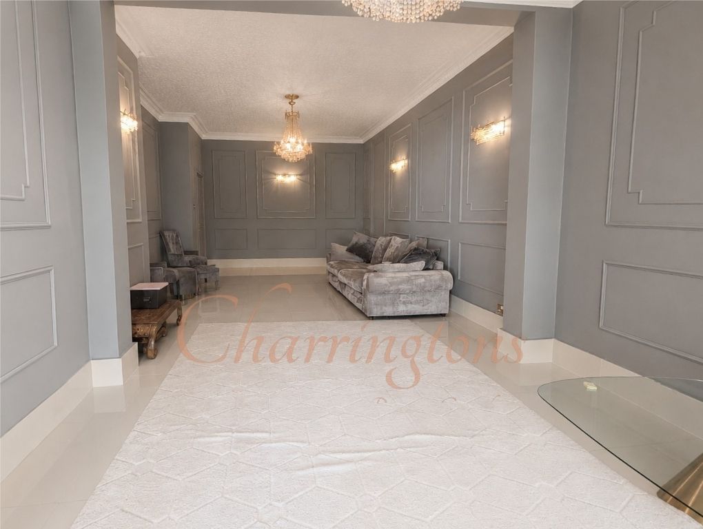 Magnificent Gated Six Bedroom Detached Residence with Indoor Swimming Pool Image 36