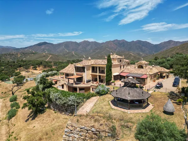 VILLA FOR SALE IN LA MAIRENA, Marbella East, GU21 photo 26