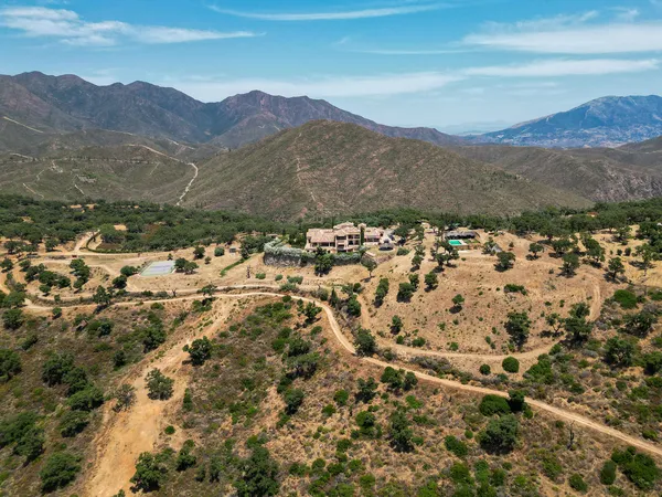 VILLA FOR SALE IN LA MAIRENA, Marbella East, GU21 photo 3