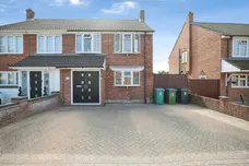 Biddenham Turn, Watford
