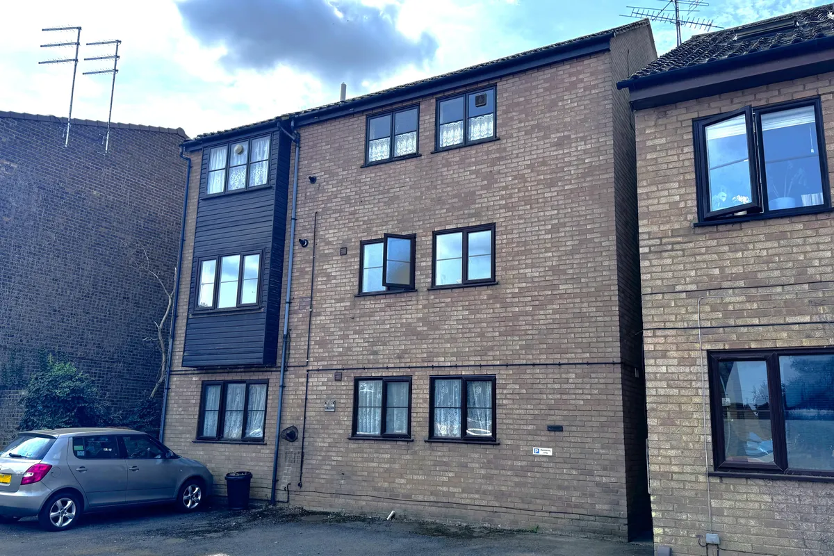 Bassett Road, LEIGHTON BUZZARD