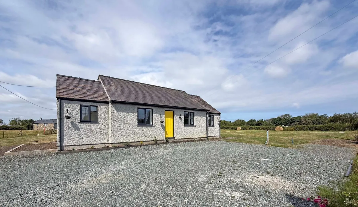 Llandyfrydog, Llannerch-y-Medd, Isle of Anglesey, LL71