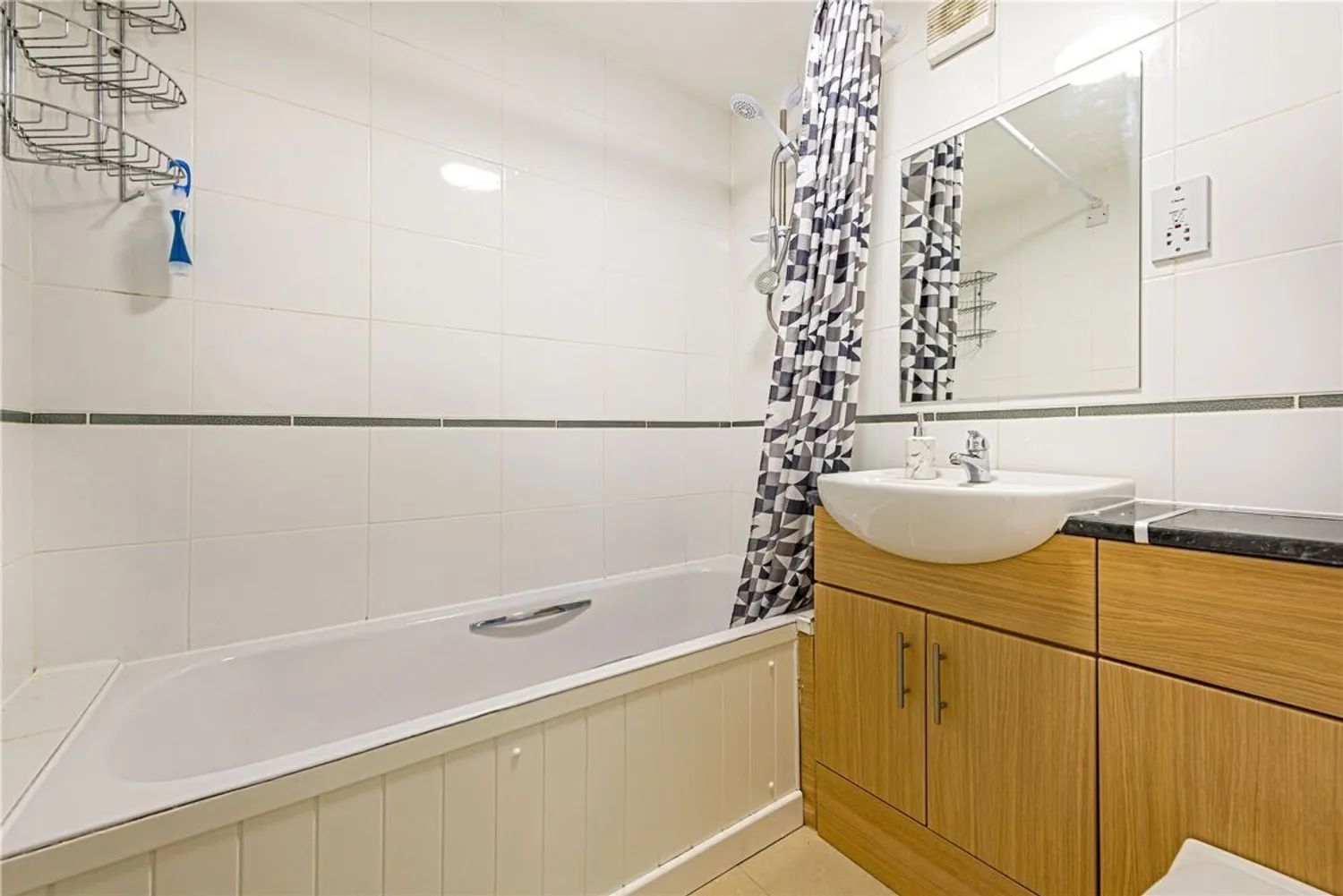 Elton Close, Kingston Upon Thames, KT1 photo 6