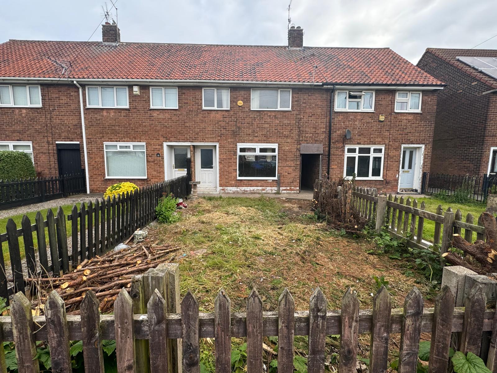 37 Dodswell Grove Image 1