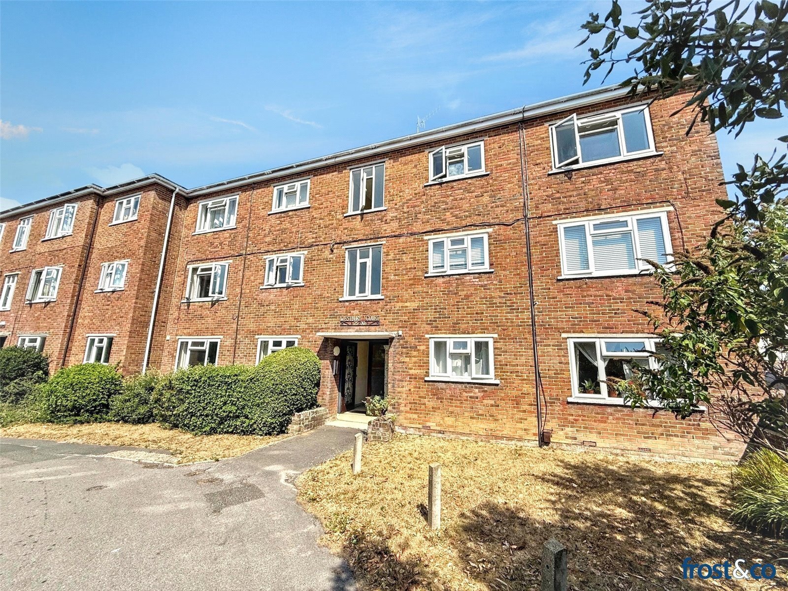 Bournemouth Road, Lower Parkstone, Poole, Dorset, BH14 Image 1