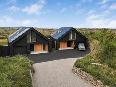 Holywell Road, Cubert, TR8