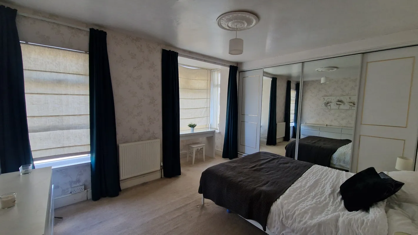 MACKWORTH ROAD, PORTHCAWL, CF36 5BP