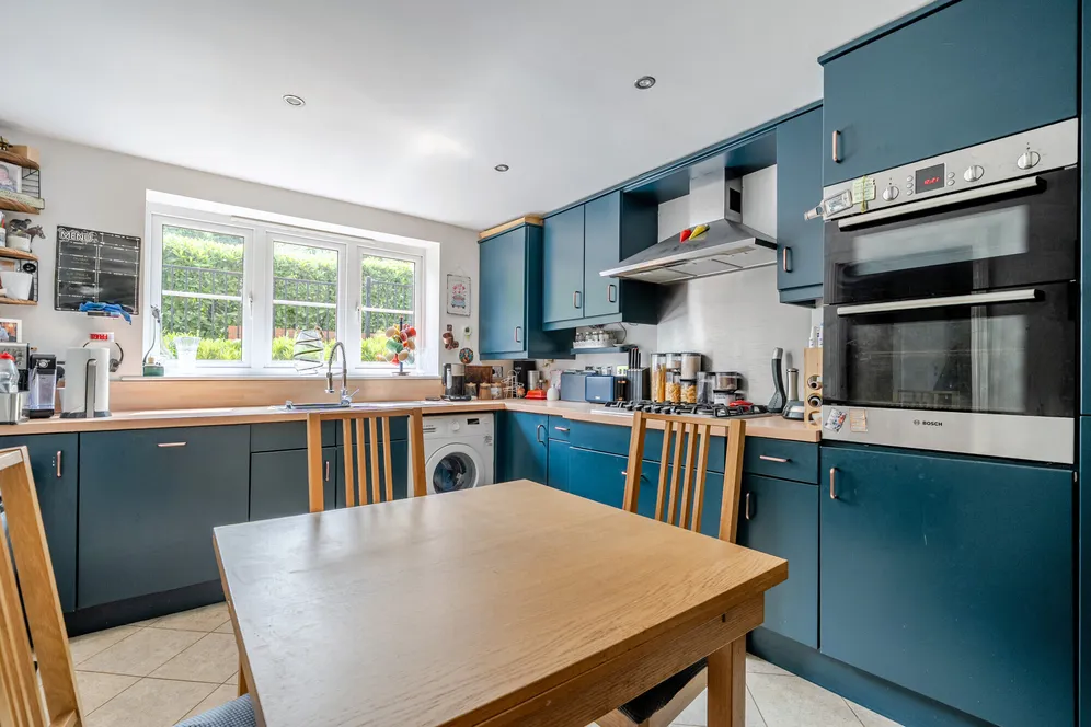 Valley View, Aldbourne, SN8 photo 2