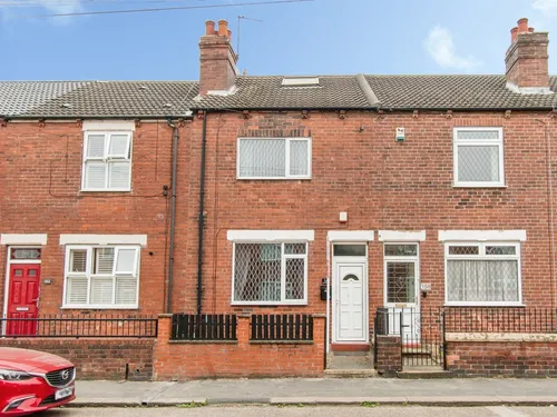 Lower Cambridge Street, CASTLEFORDphoto