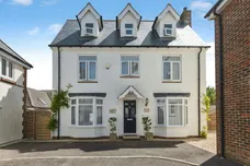 Queens Walk, Charmouth, Bridport