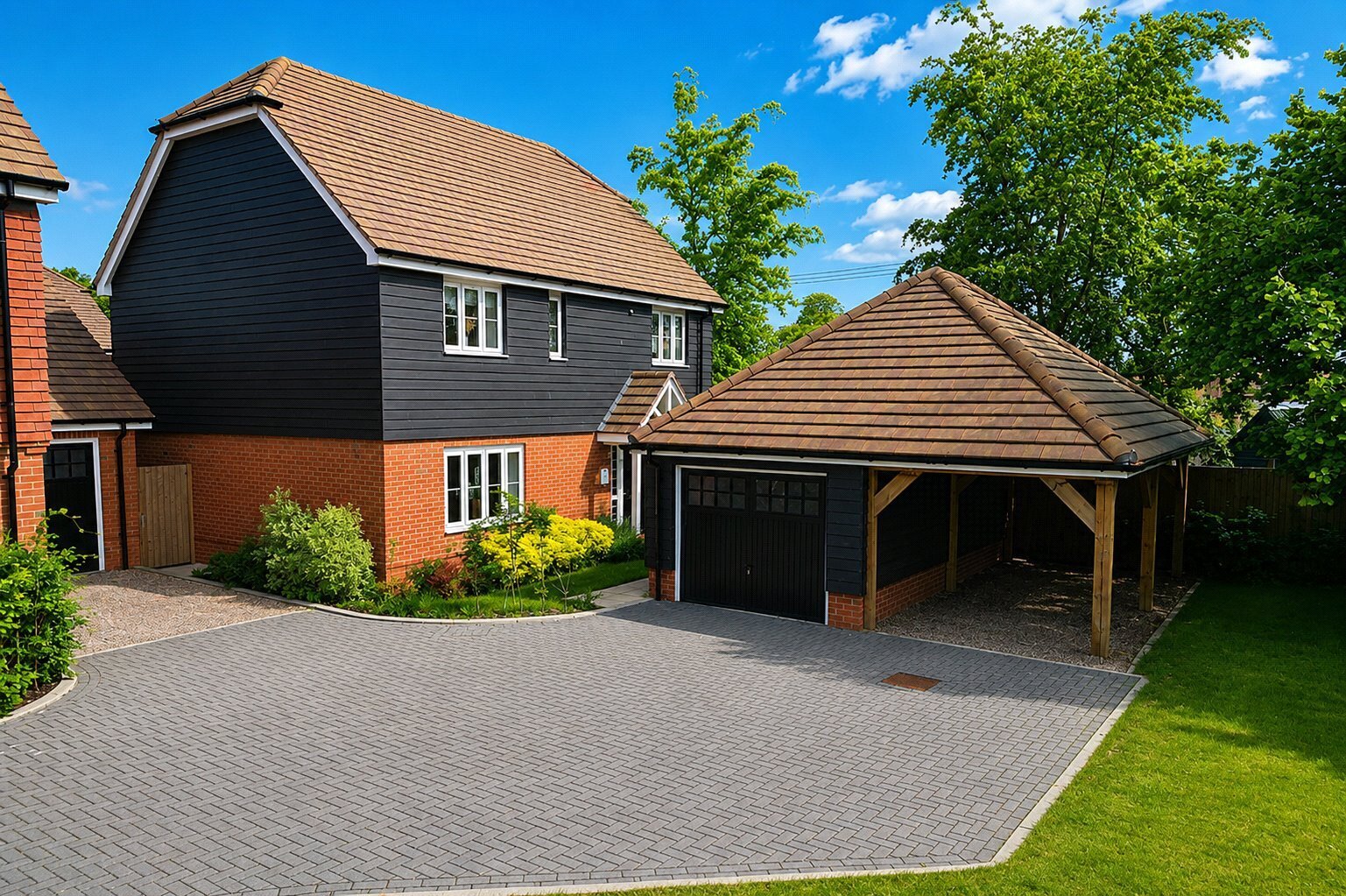 Fuggle Hop Close, Tongham, Surrey, GU10 Image 1