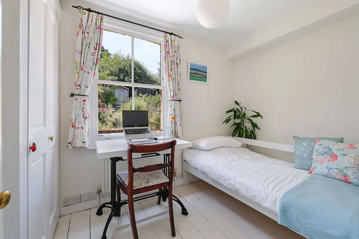 Harrowgate Gardens, Dorking, Surrey, RH4