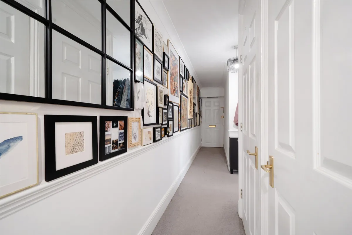 Horsham Road, Dorking, Surrey, RH4