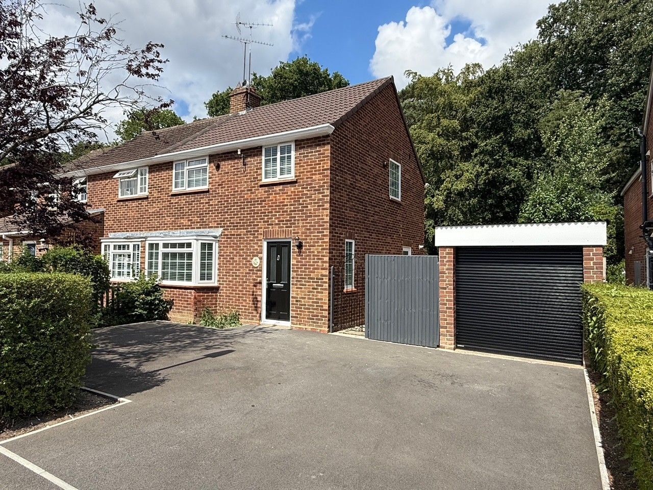 Beechwood Close, Ascot, SL5 Image 1