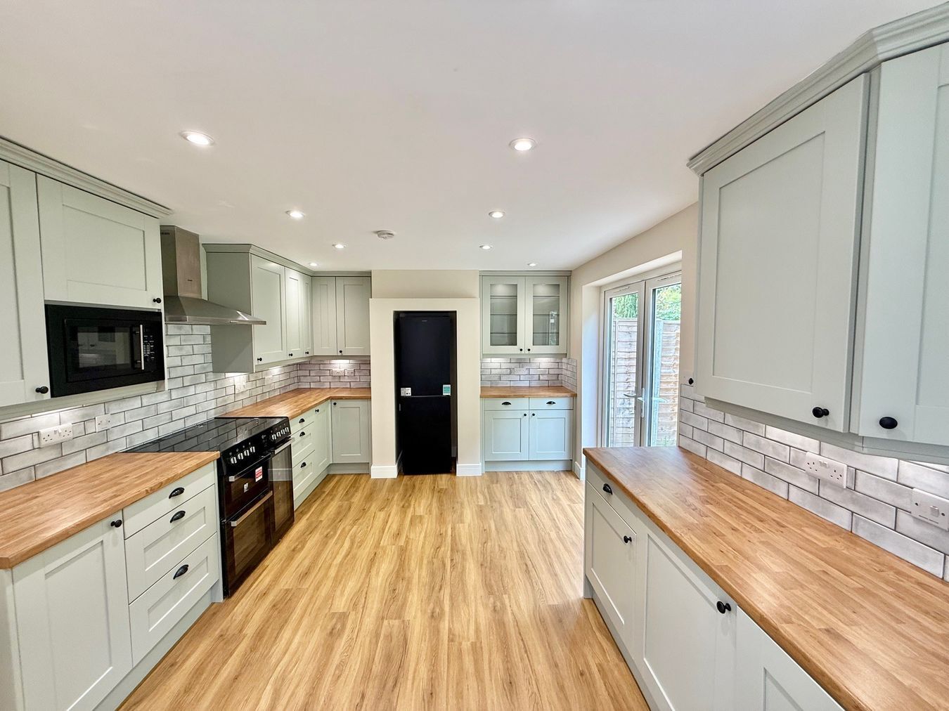 Beechwood Close, Ascot, SL5 Image 4