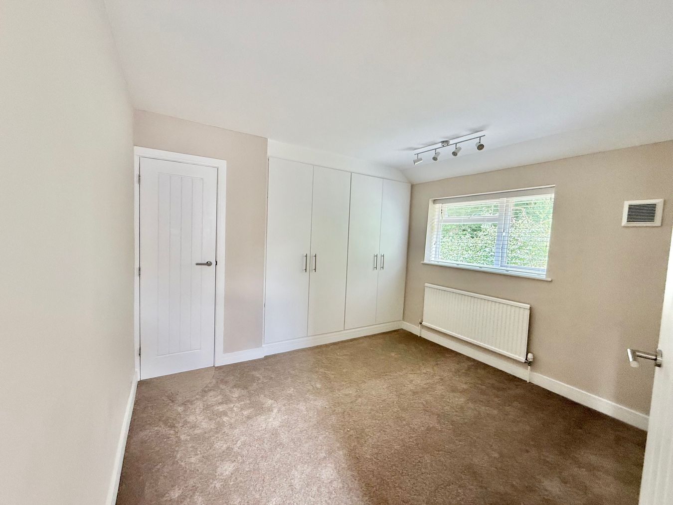 Beechwood Close, Ascot, SL5 Image 7