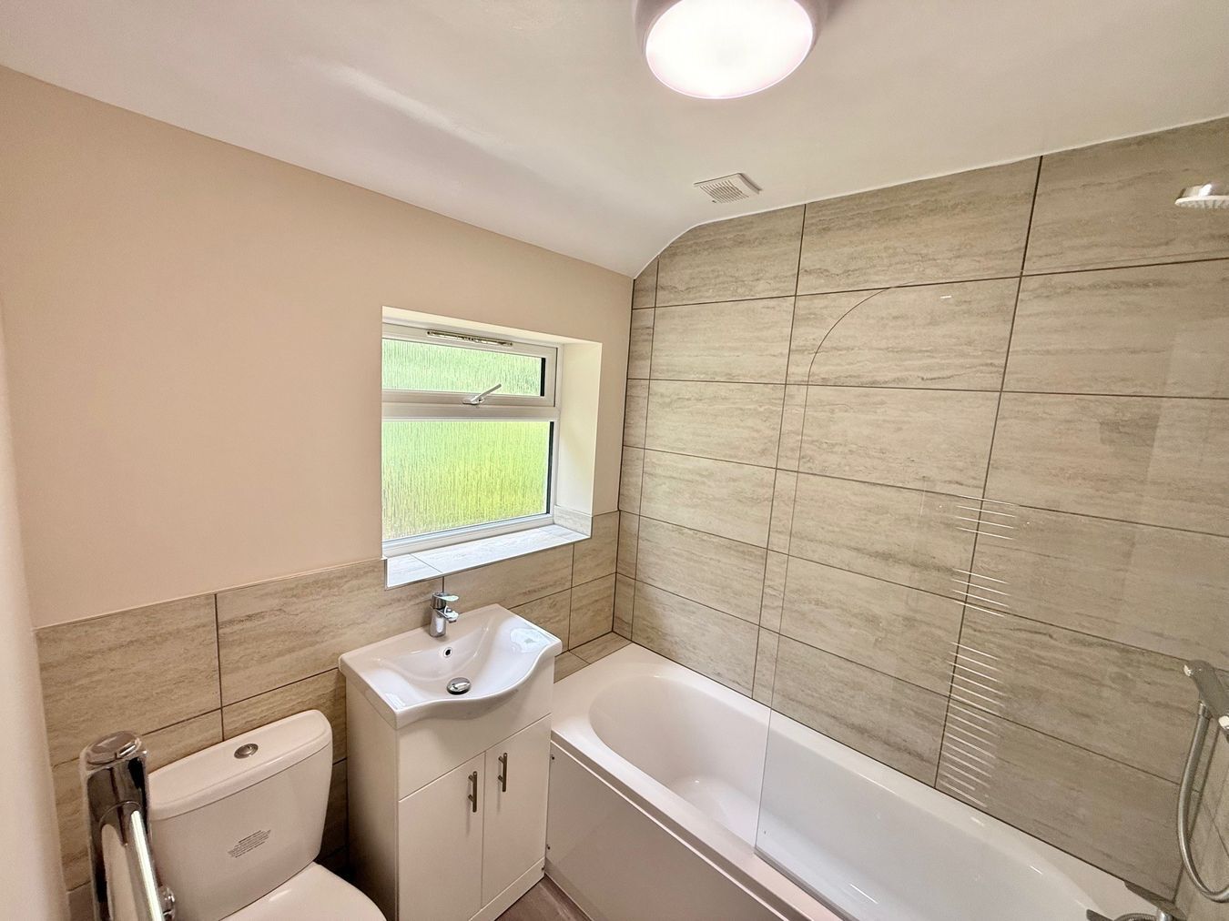Beechwood Close, Ascot, SL5 Image 8