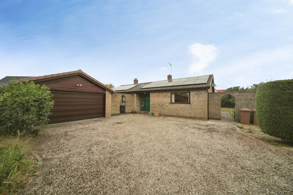 Earlsbrook, Bacton, STOWMARKET
