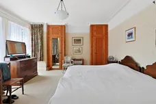 Wavendon Avenue, London