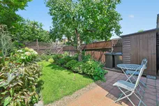 Wavendon Avenue, London