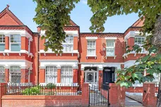 Wavendon Avenue, London