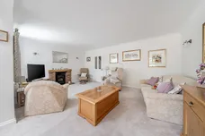 Evergreen, Thatcham, RG19 photo 4